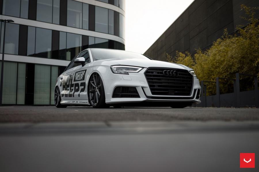  Audi S3 Sedan on Vossen Wheels (VFS10) 2017 года  (фото 12 из 52)